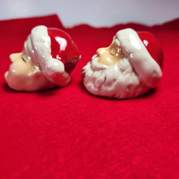 Santa Head Salt and Pepper Shakers Christmas Mrs Santa and Santa - Picture 12 of 13